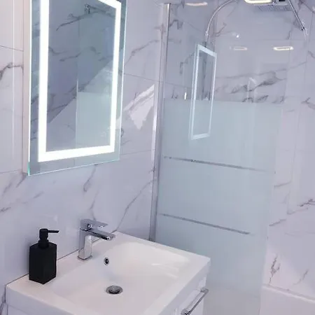 - 3 - Bel Appart,t2- Et Moderne 50m2 דירה זלסטאט